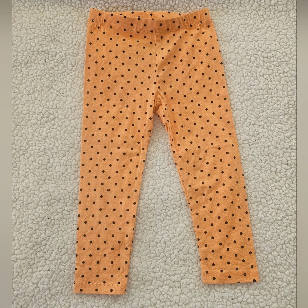 Kensie Girl black pumpkin sweater and orange & black polka dot pants size 4T‎